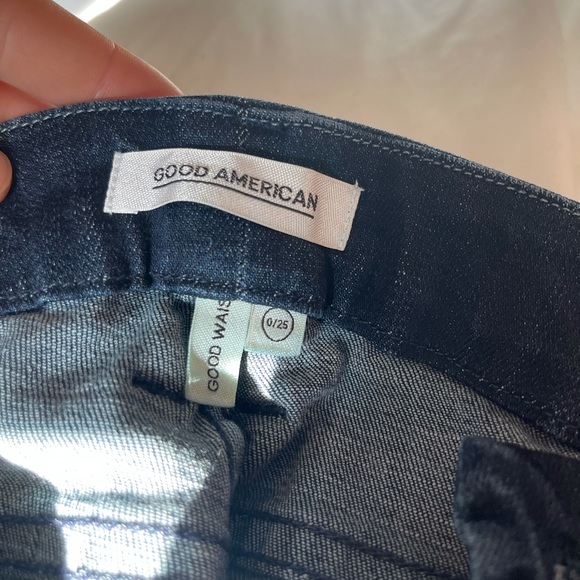 Good American brand, size 25, good waist jeans. - Picture 3 of 4